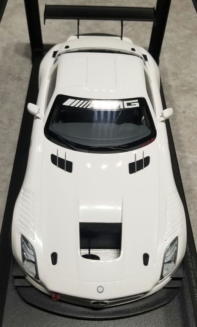 【レア美品】ミニチャンプス 1/18 メルセデスベンツ SLS AMG GT3