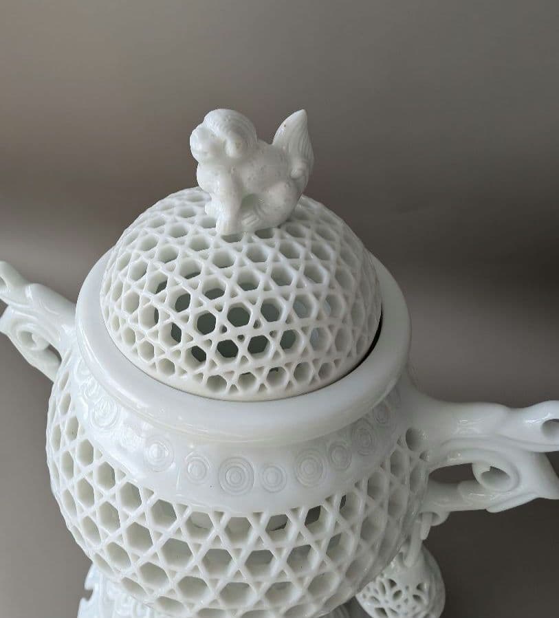 平戸焼篭目透彫り 香炉