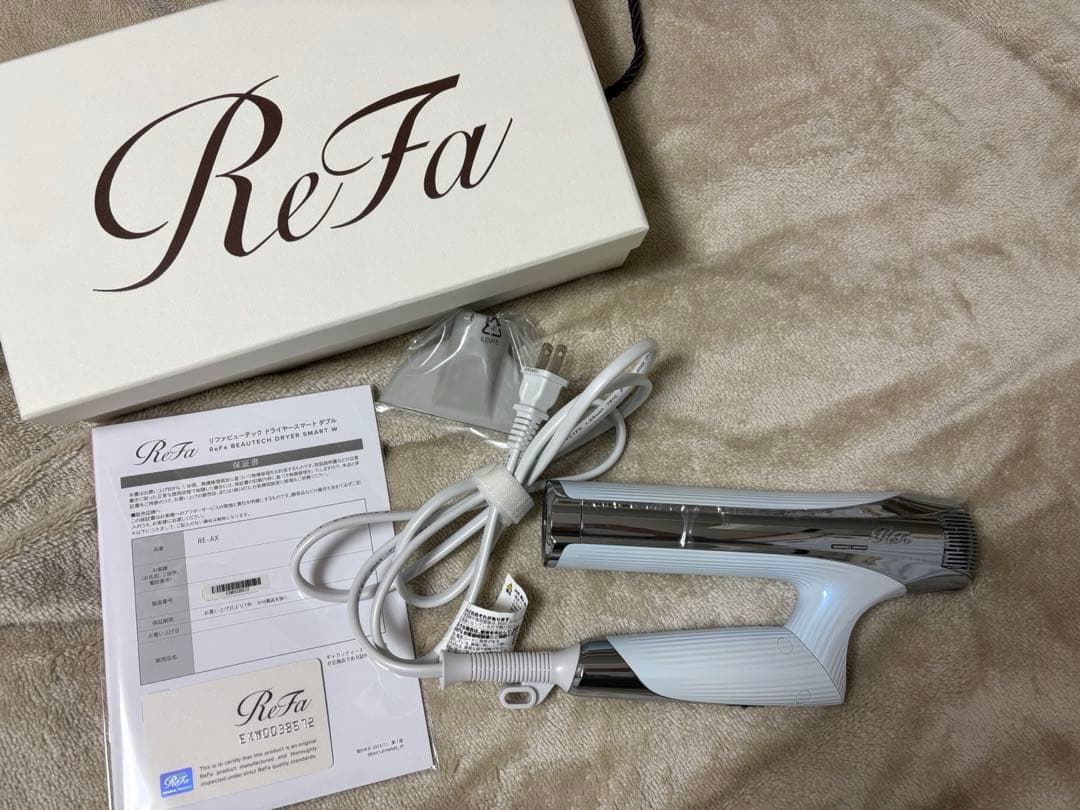 ほぼ新品‼️リファ ビューテックドライヤー スマート ダブル　ホワイト