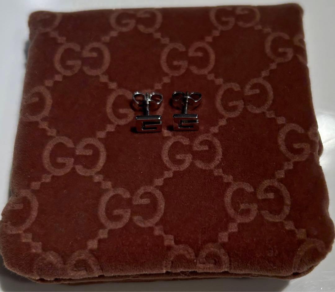 GUCCI Gロゴ ピアス(両耳用)