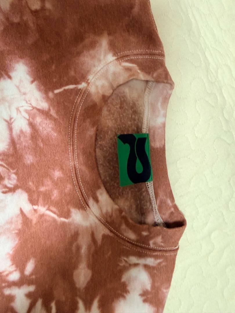 peateタイダイスウェット