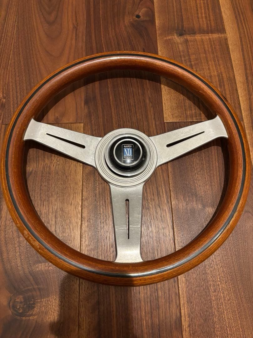 非国民さん専用　NARDI 32.5Φ ウッドステアリング