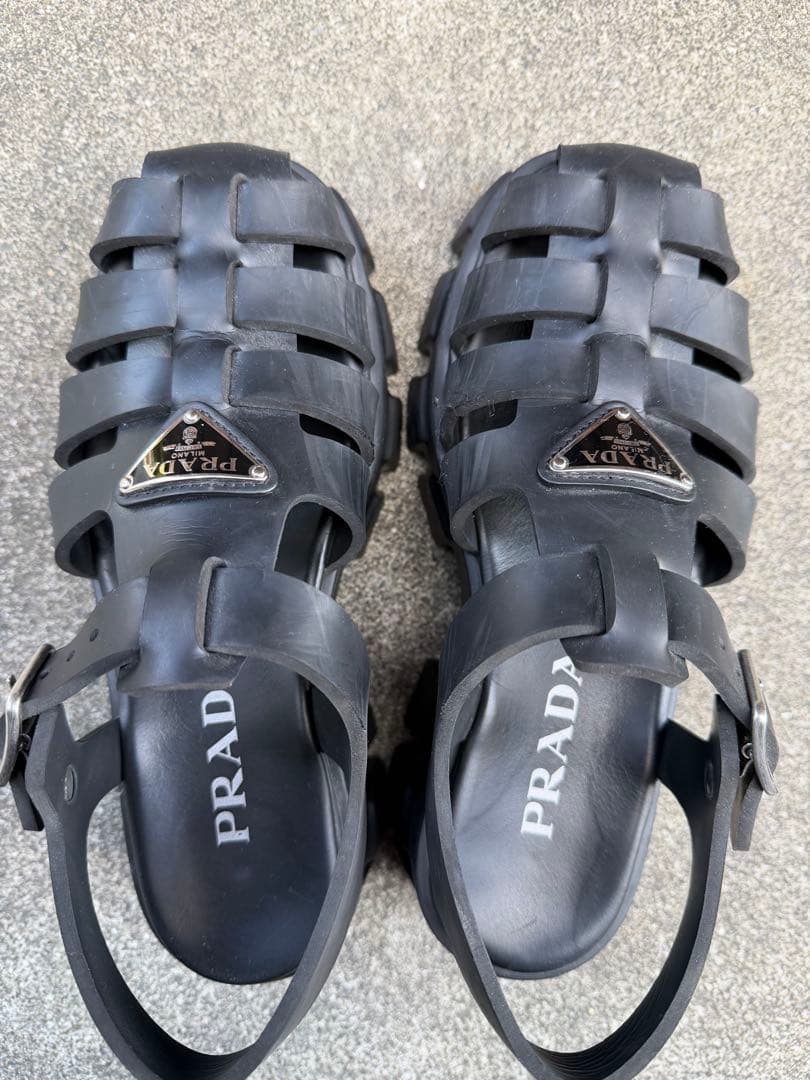 PRADA 厚底サンダル