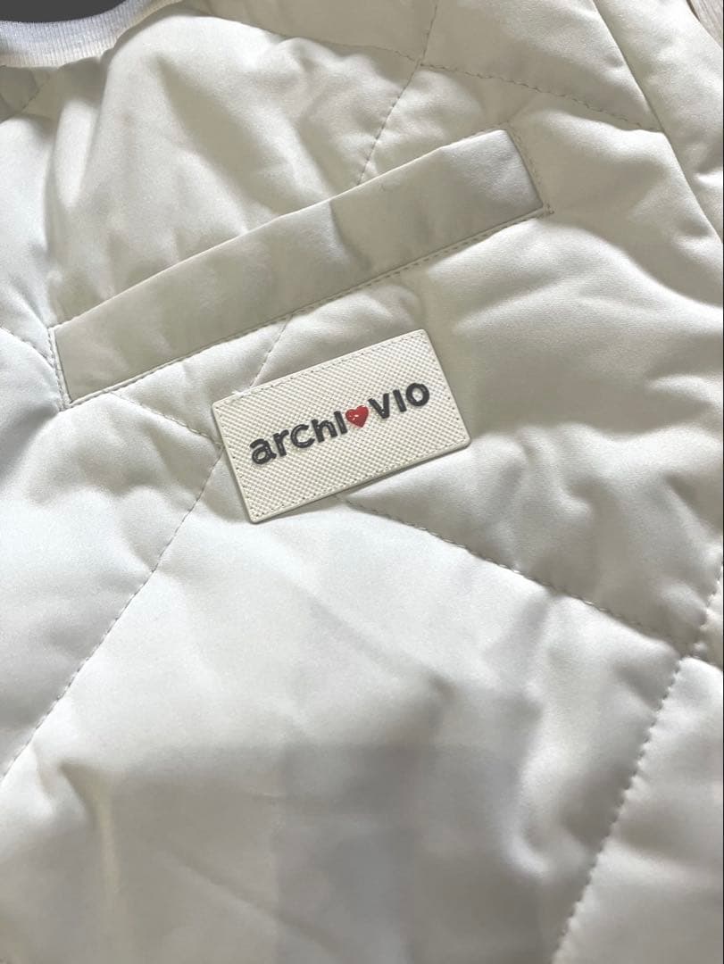 ば*ば様 archivio ワンピース　中綿ベスト　ライトグレー　白　サイズ 4