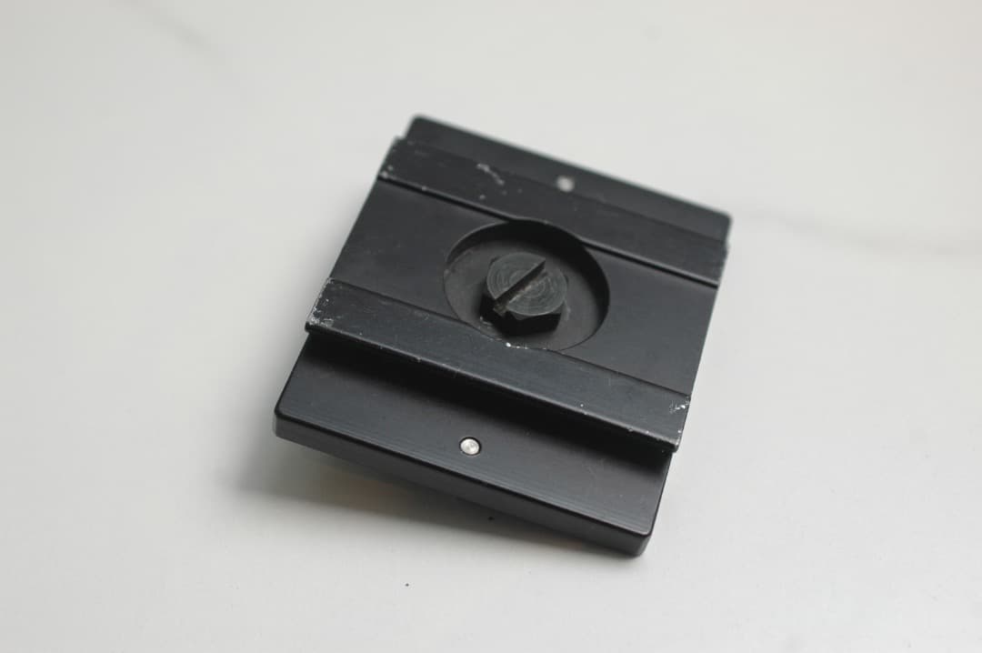 （マミヤ）Mamiya RZ67用クイックシュー