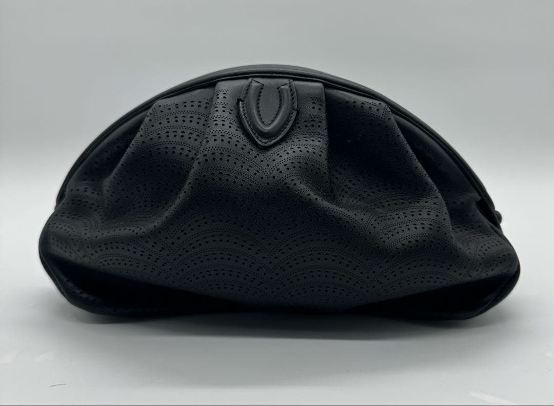 ALAIA アライア レザー パンチング クラッチバッグ ブラック