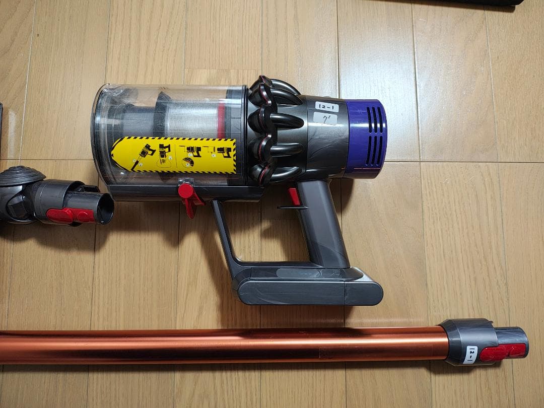 ダイソン★コードレス掃除機★V10★ＳV12★バッテリー新品と大差なし★1