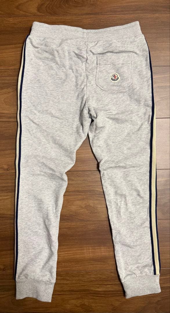 MONCLER グレー ストライプ ロングパンツ 140