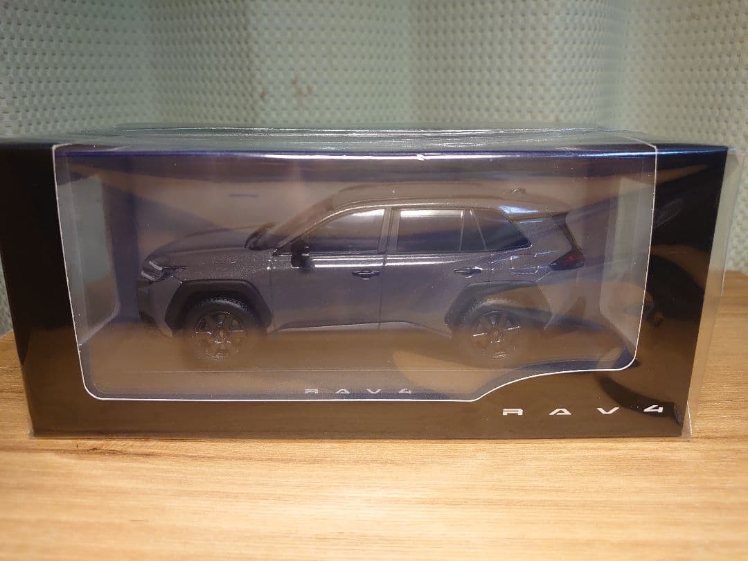 【2台】新型RAV4　Z　メタリック／ADVENTURE　アーバンロック