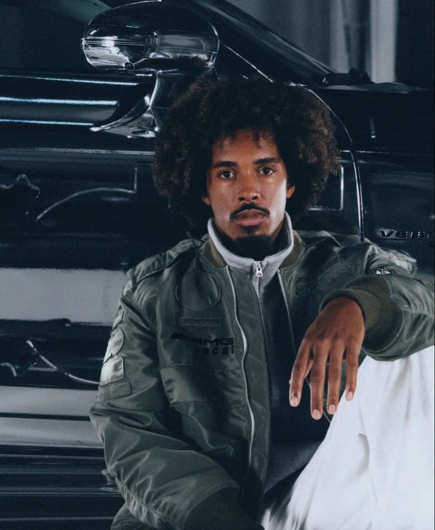 sacai メルセデス・ベンツ AMG コラボ　ボンバージャケット　MA-1