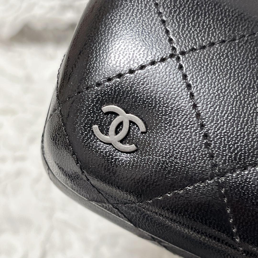 未使用品✨CHANEL ブラック サングラス ケース付き