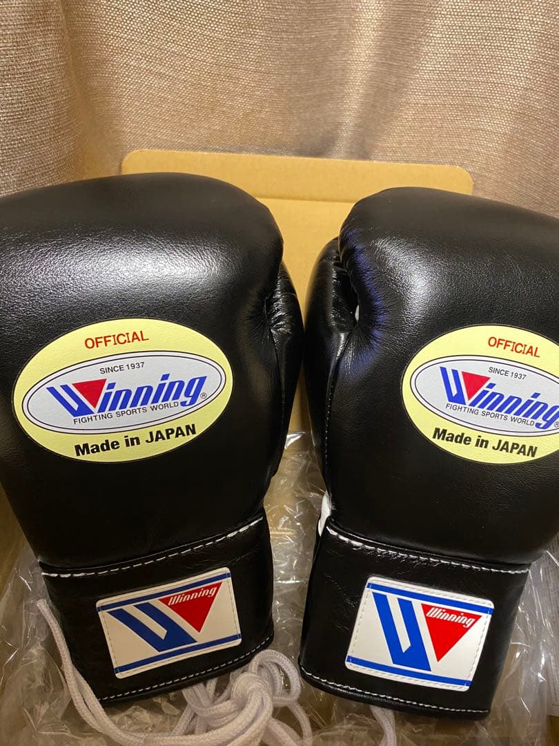 新品未使用Winningボクシングプロ用グローブブラック黒8ozMS-200紐