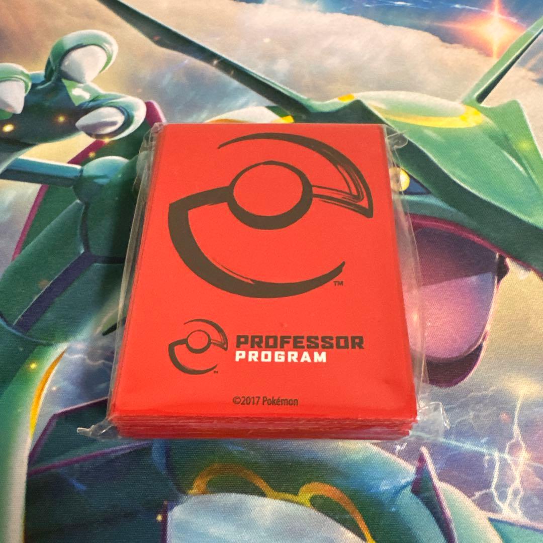 【海外限定！】ポケモン　プロフェッサー　 赤スリーブ 65枚入り