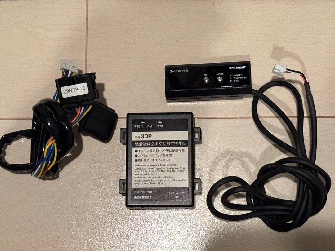 Pivot 3-drive PRO スロコン ジムニー JB64 JB74