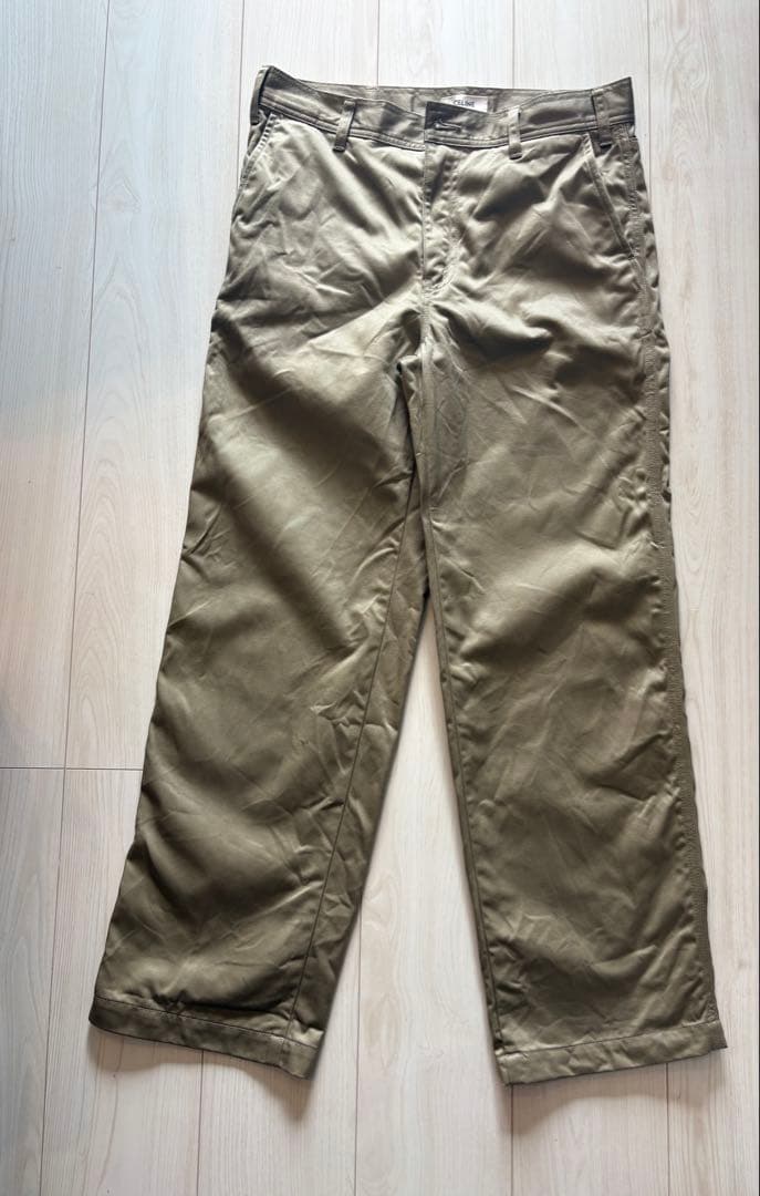 セリーヌ　チノパン