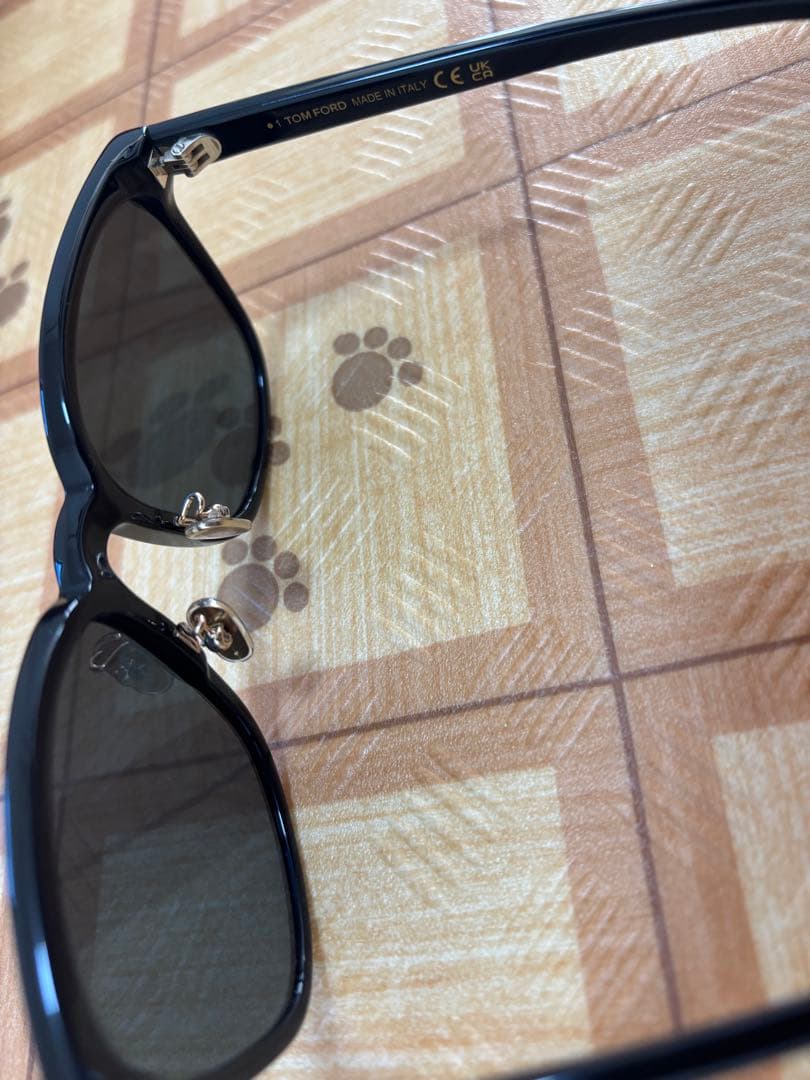 未使用 トムフォード サングラス TF1130-K ECO 01A 付属品完備