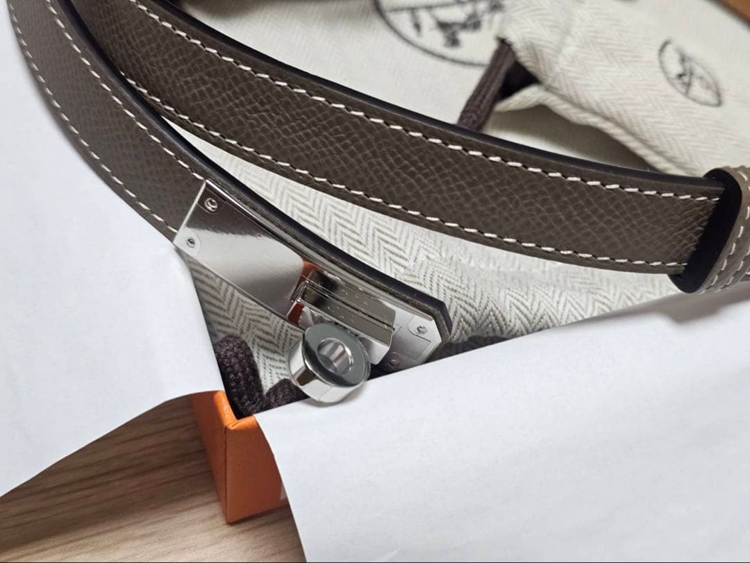 【新品未使用】エルメス ケリー ベルト エトゥープ シルバー金具 K刻印