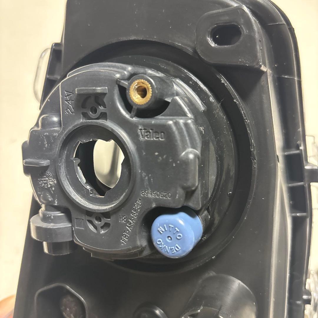 在庫処分価格！50プリウス前期新品フォグH11加工ウインカー切替