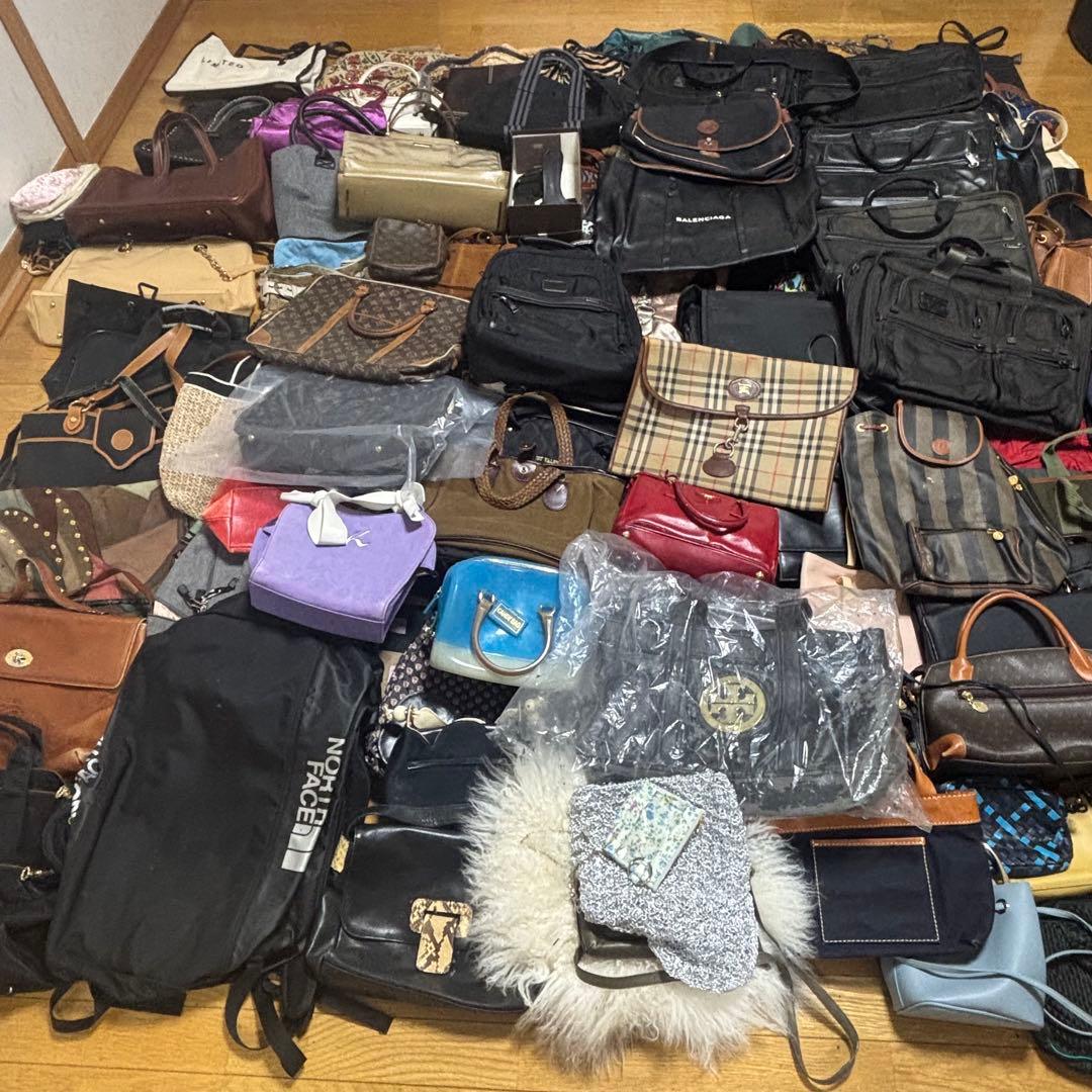 バッグ　まとめ　大量　130点以上　良品　ルイヴィトン　PRADA バレンシアガ