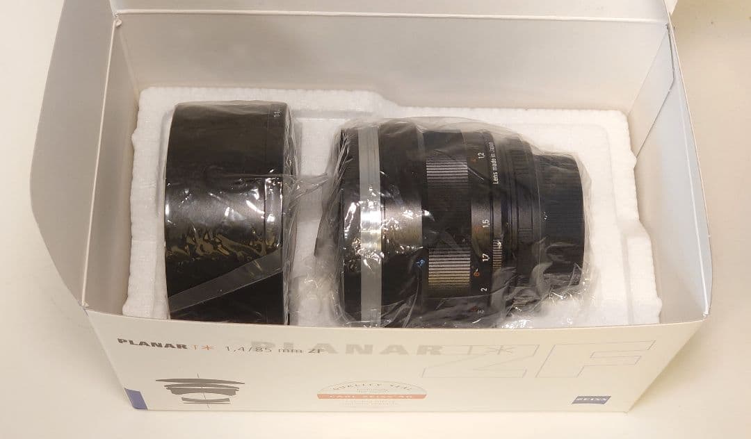 【新品同様】カール ツァイス Planar 85mm F1.4 ZF 単焦点