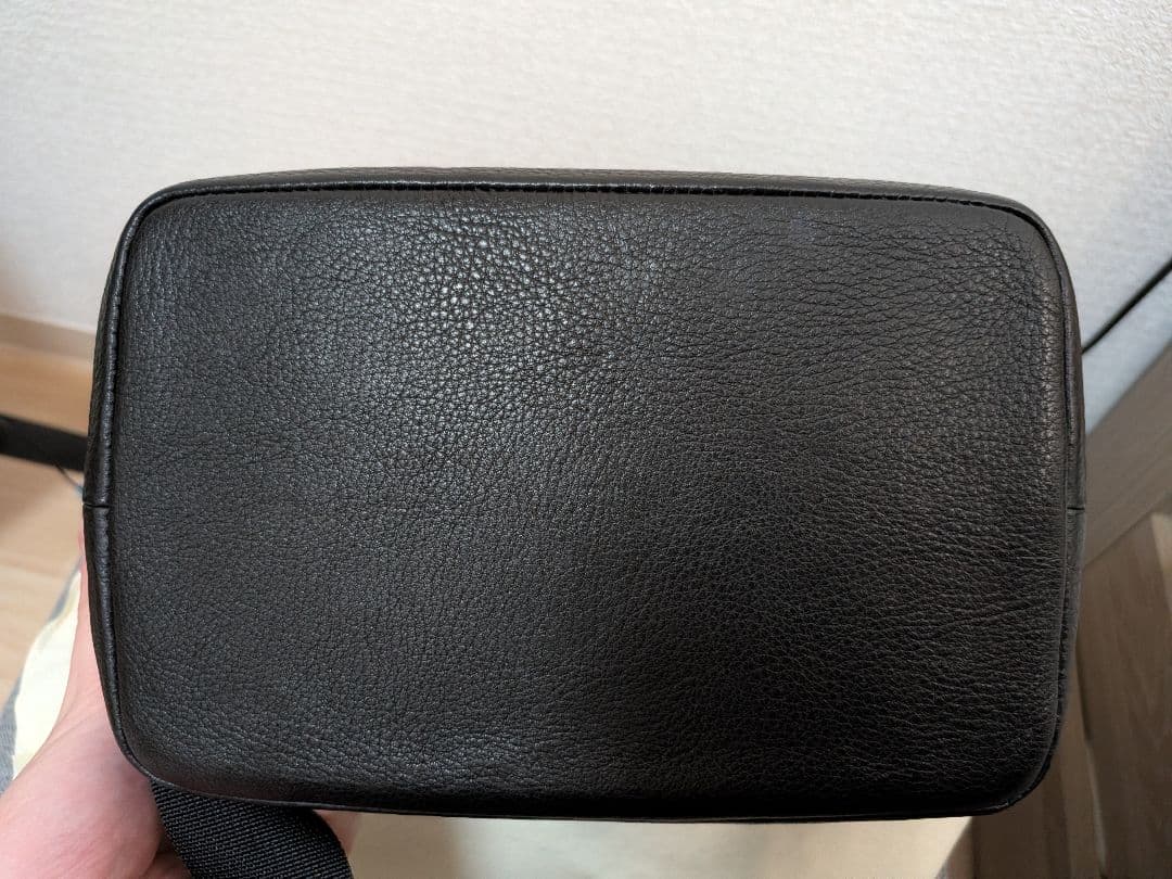 土屋鞄　ザ・シーンズ　カメラバッグ　ブラック