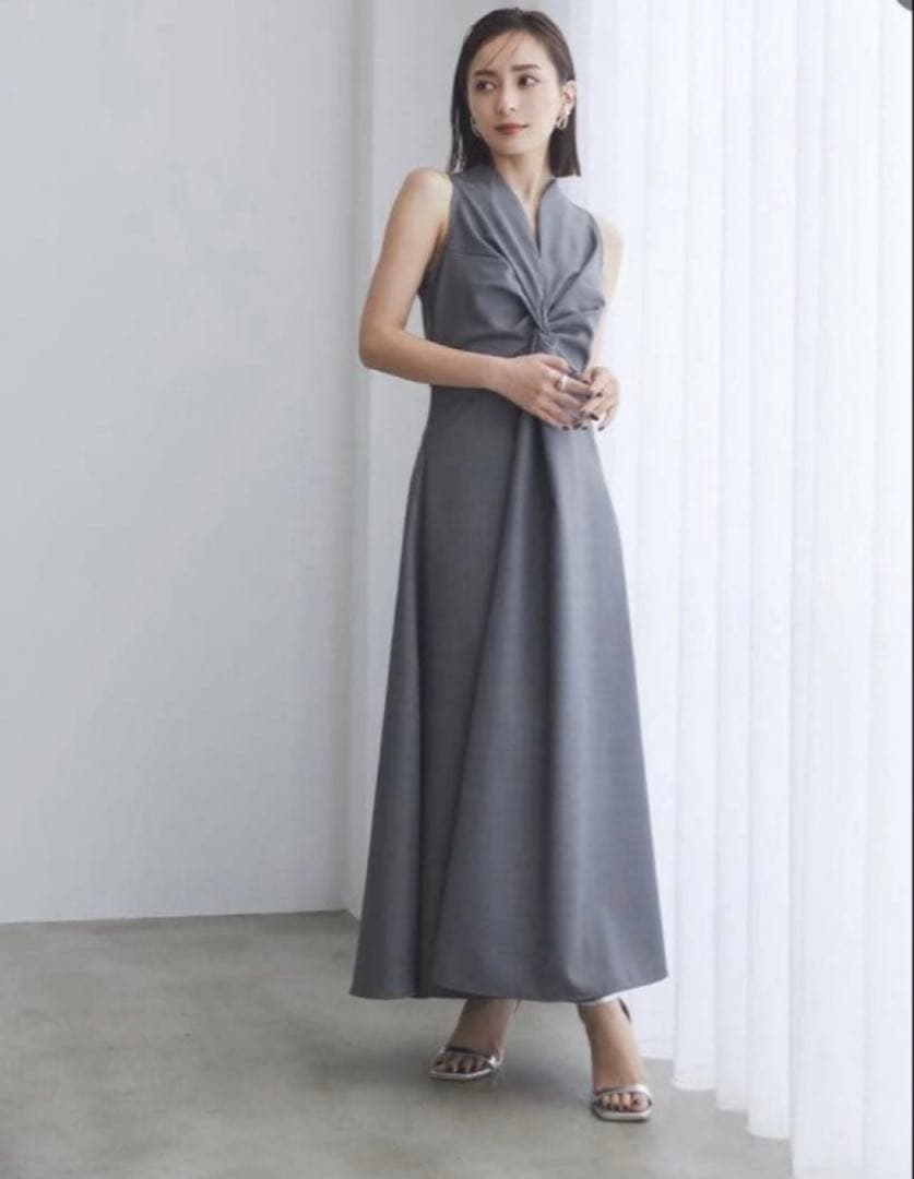 美品【anuans】ツイストギャザーワンピース グレー