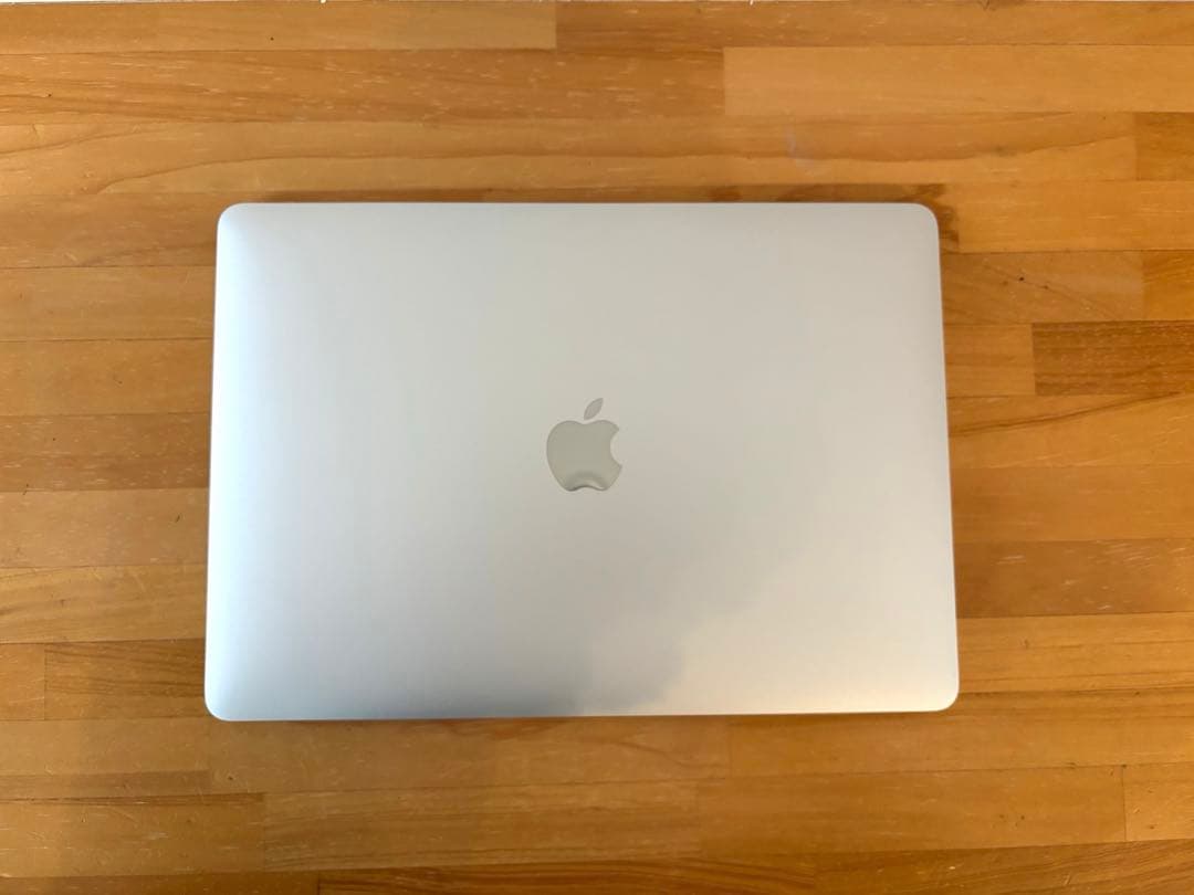 MacBookAir 13インチ　M1チップ　2020年モデル箱付き