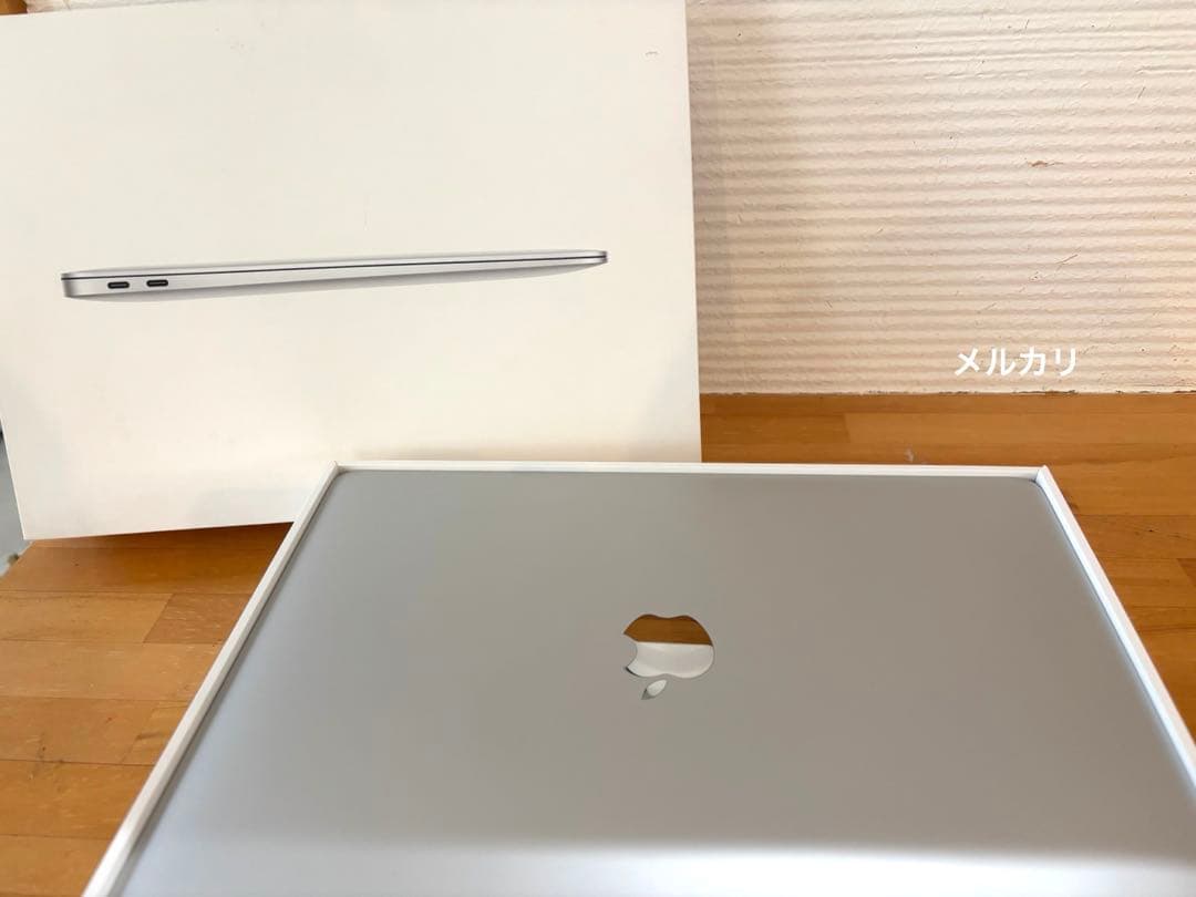 MacBookAir 13インチ　M1チップ　2020年モデル箱付き