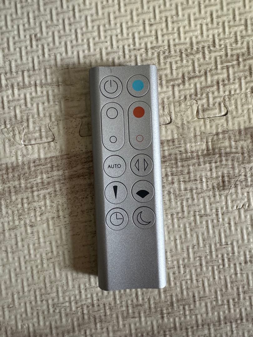 ダイソンHP03 2022年製　空気清浄機能付ファンヒーター 【リモコン付】