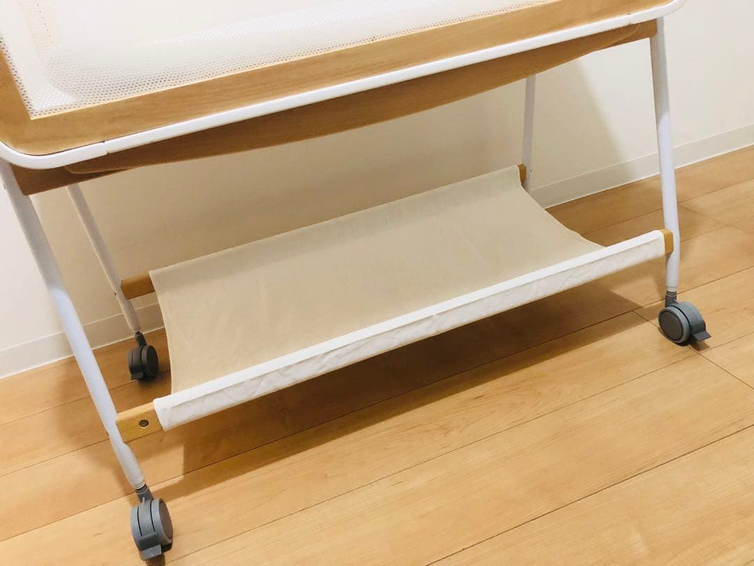 【値下げ中】リリワゴン 大和屋 ベビーベット ゆりかご 新生児 ホワイト