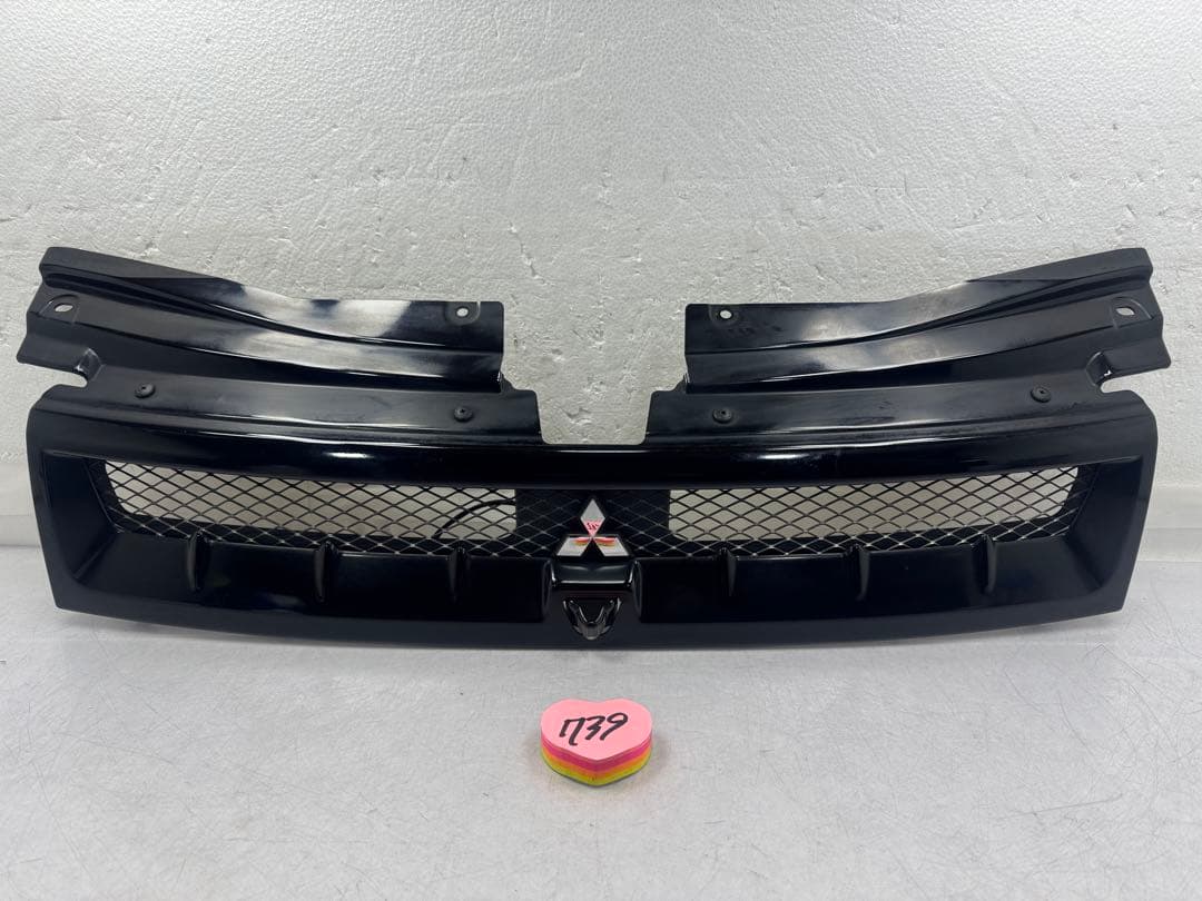 三菱 デリカD5 ローデスト CV5W 純正カメラ付きフロントグリル