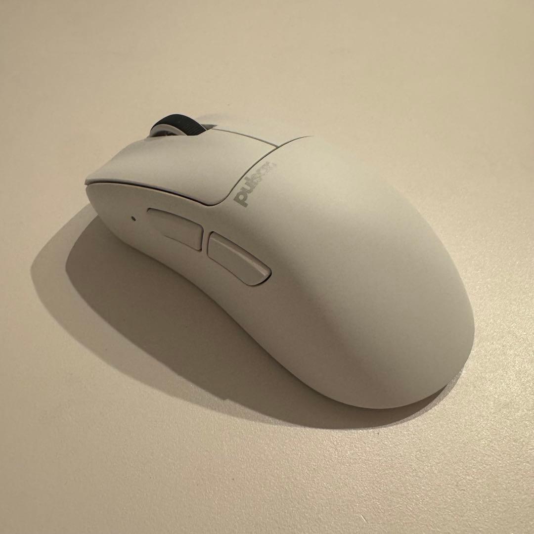 pulsar Xlite V3 Size2 ワイヤレスマウス