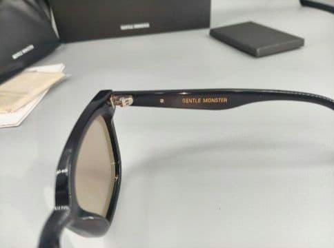 鑑定済/新品未使用品■GENTLE MONSTER Lilit 01 サングラス