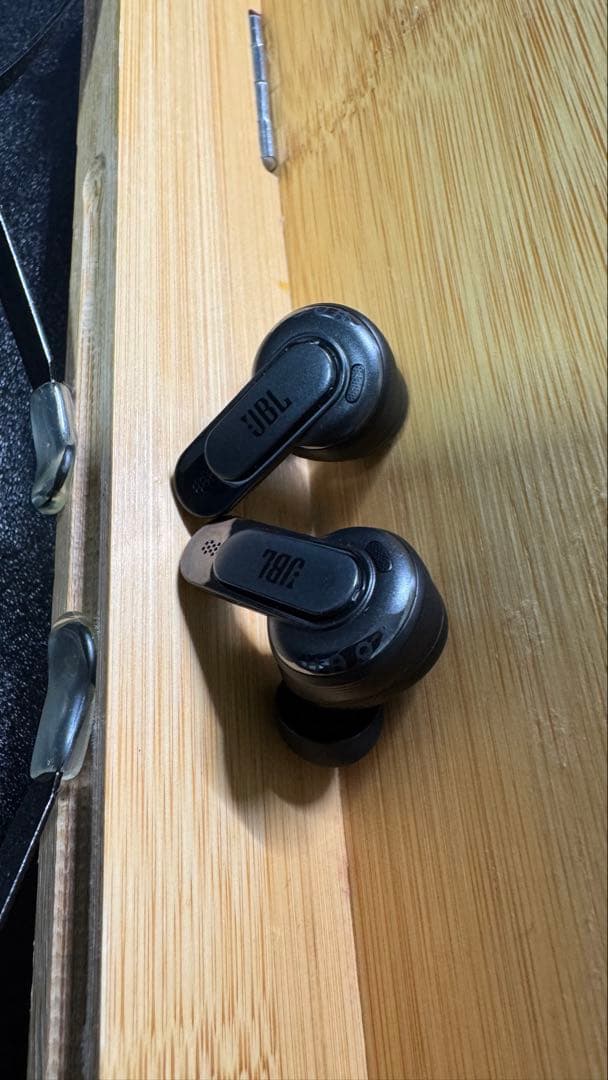 JBL Tour Pro 3 ブラック ほぼ未使用