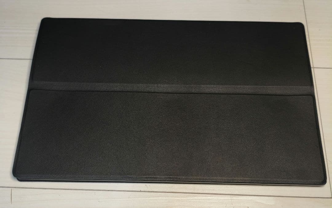 モバイルディスプレイ　4K 13.3インチ