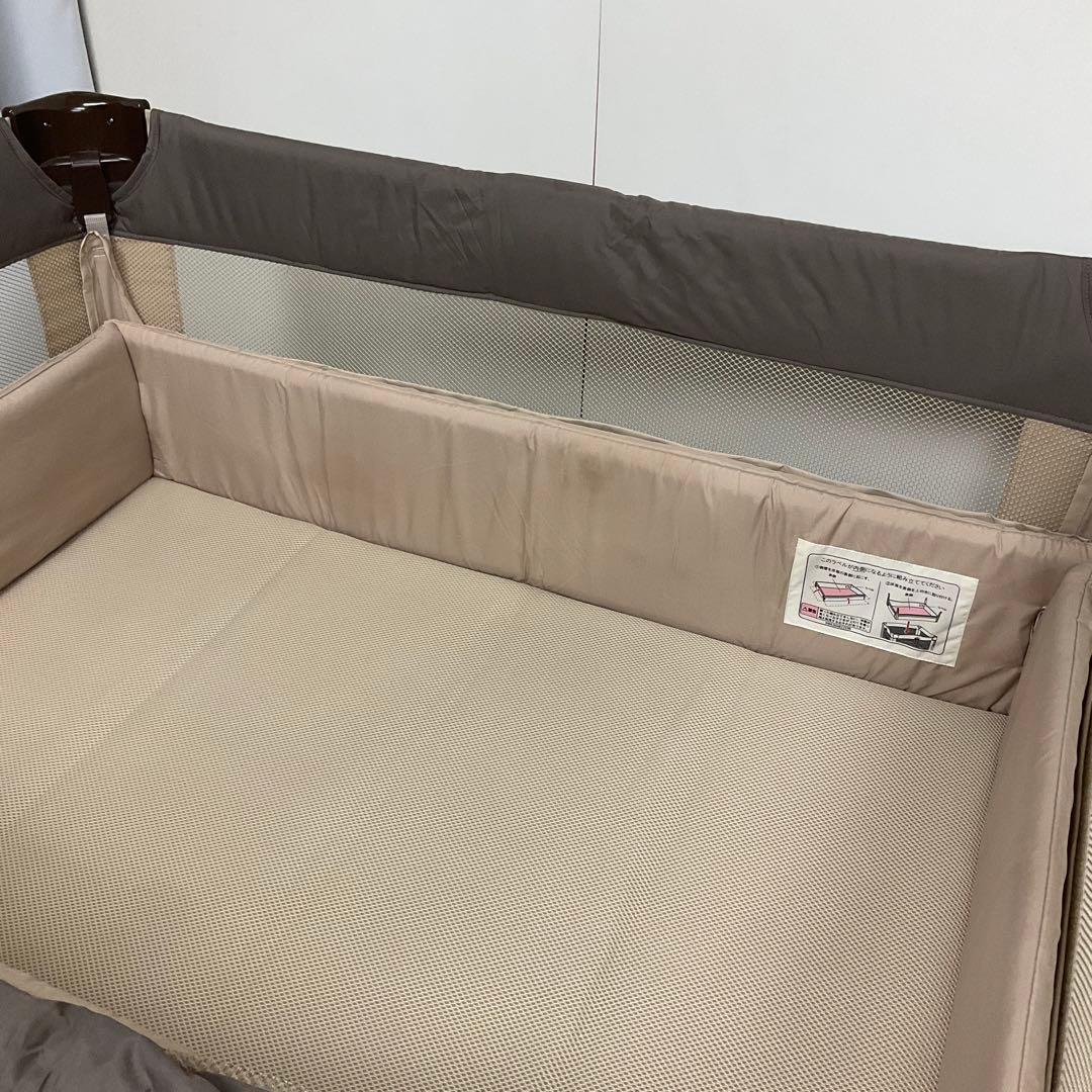 綺麗！アップリカ ベビーベッド ココネル エアー