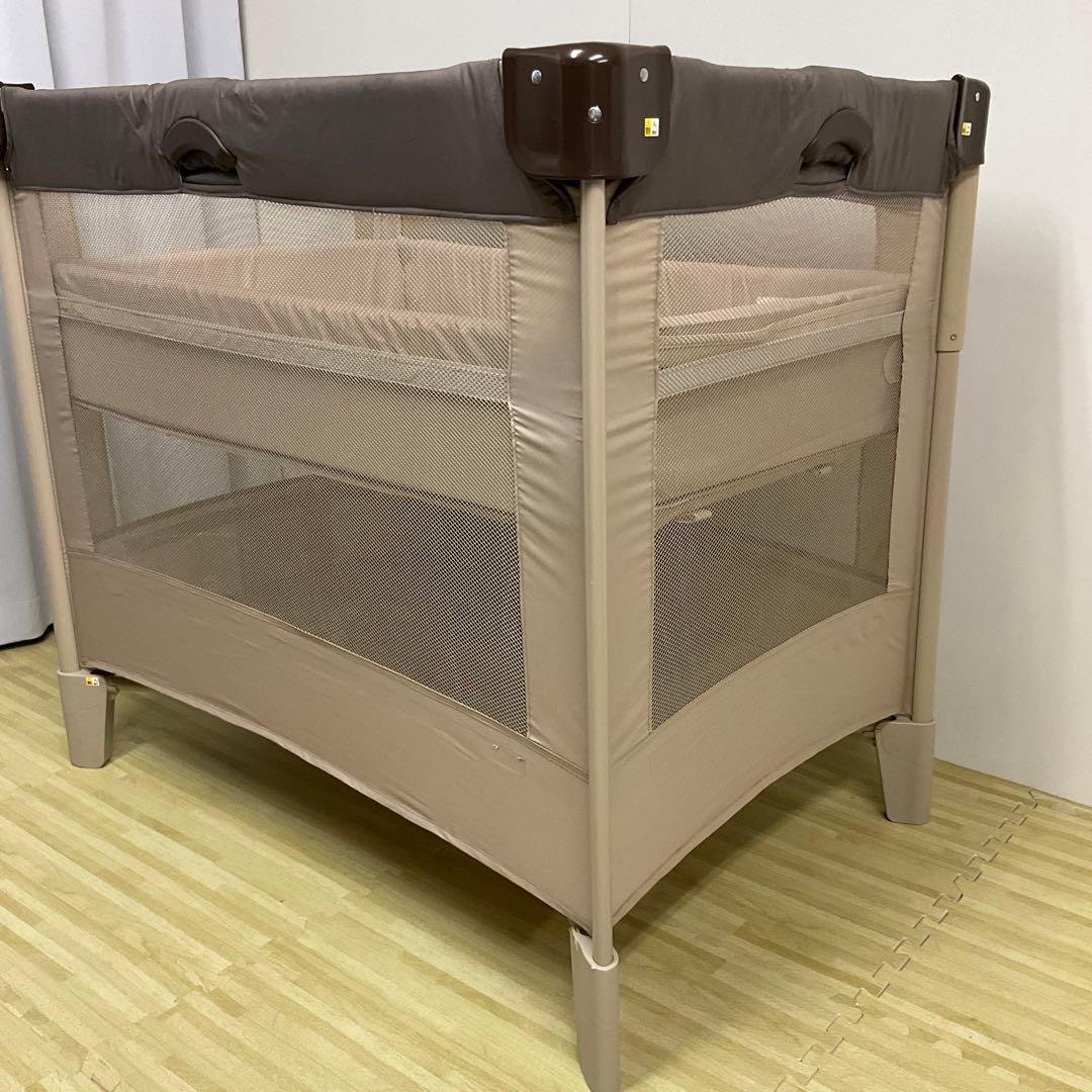 綺麗！アップリカ ベビーベッド ココネル エアー