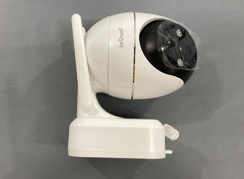 新品未使用 防犯カメラ ZX－GX4S　SDカード付128GB　ソーラー充電