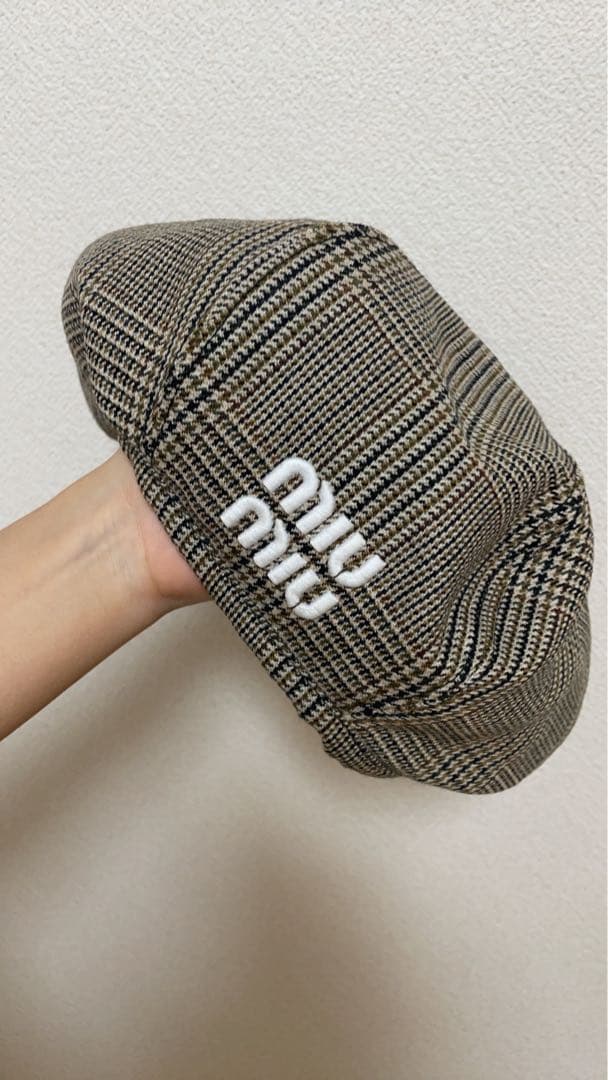miumiu ベレー帽　チェック柄