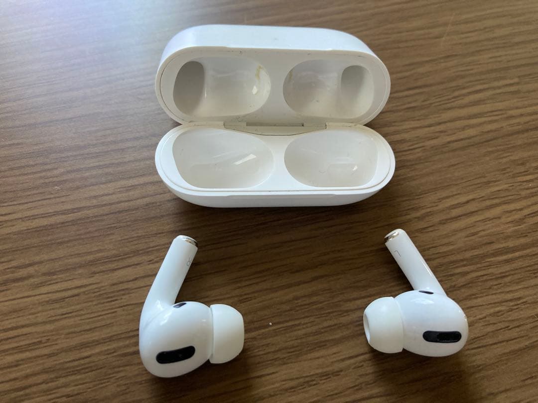 Apple アップル AirPods Pro 第１世代 ワイヤレスイヤホン