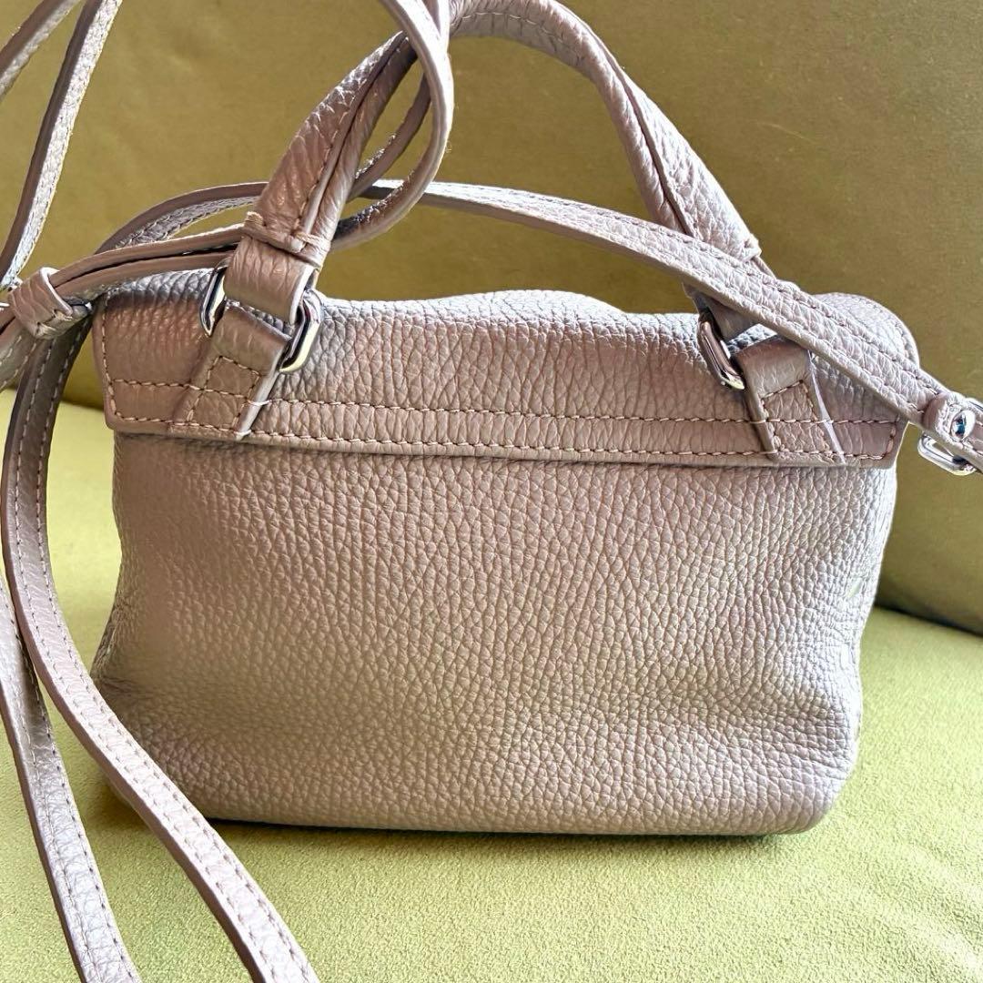 おーたにです 美品ザネラートポスティーナ　ベイビー　色トープ