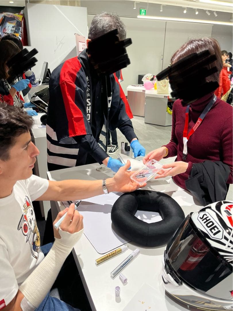 マルクマルケスサイン入り iPhone13 スマホケース