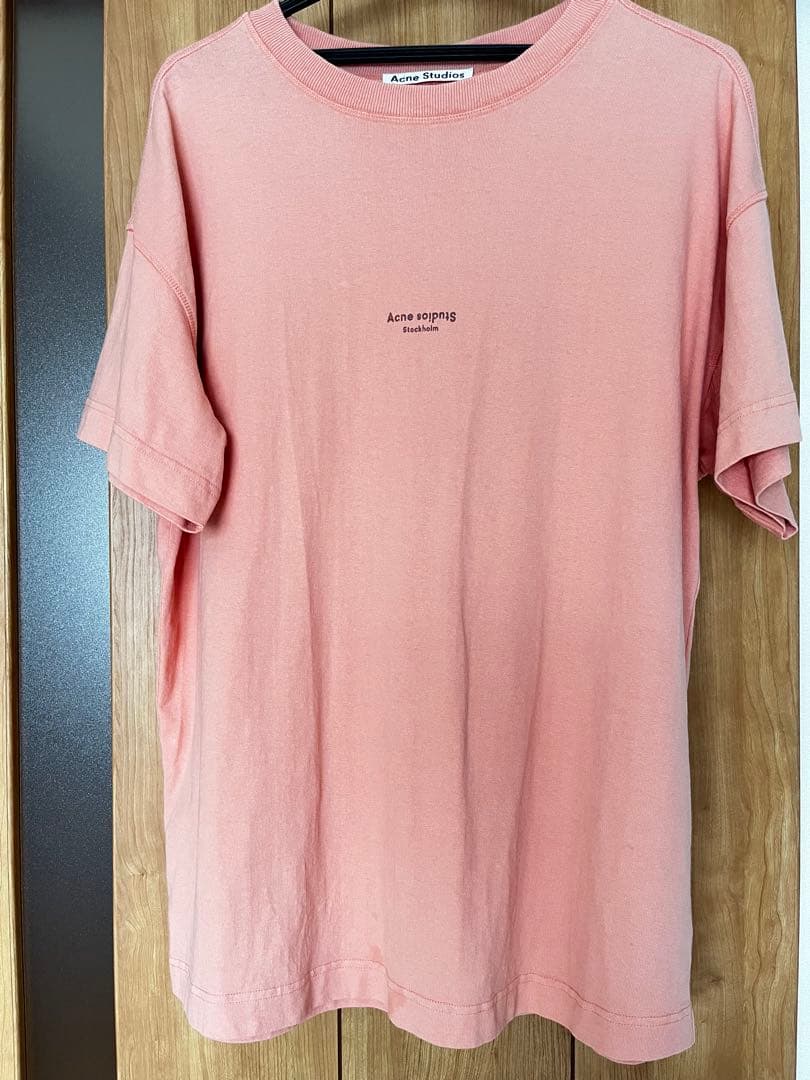 Acne Studios ピンク 半袖Tシャツ
