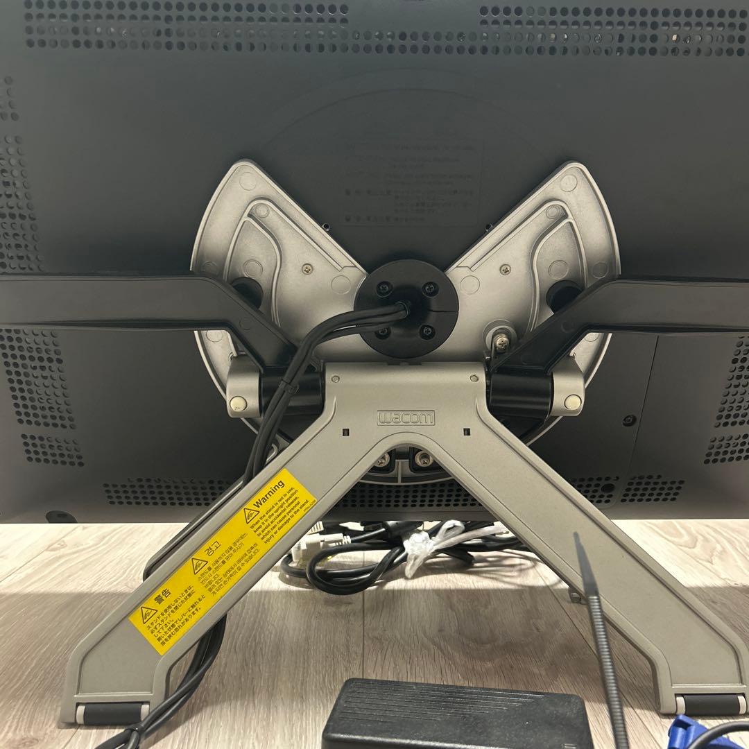 Wacom cintiq22HD DTH-2200 値下げしました