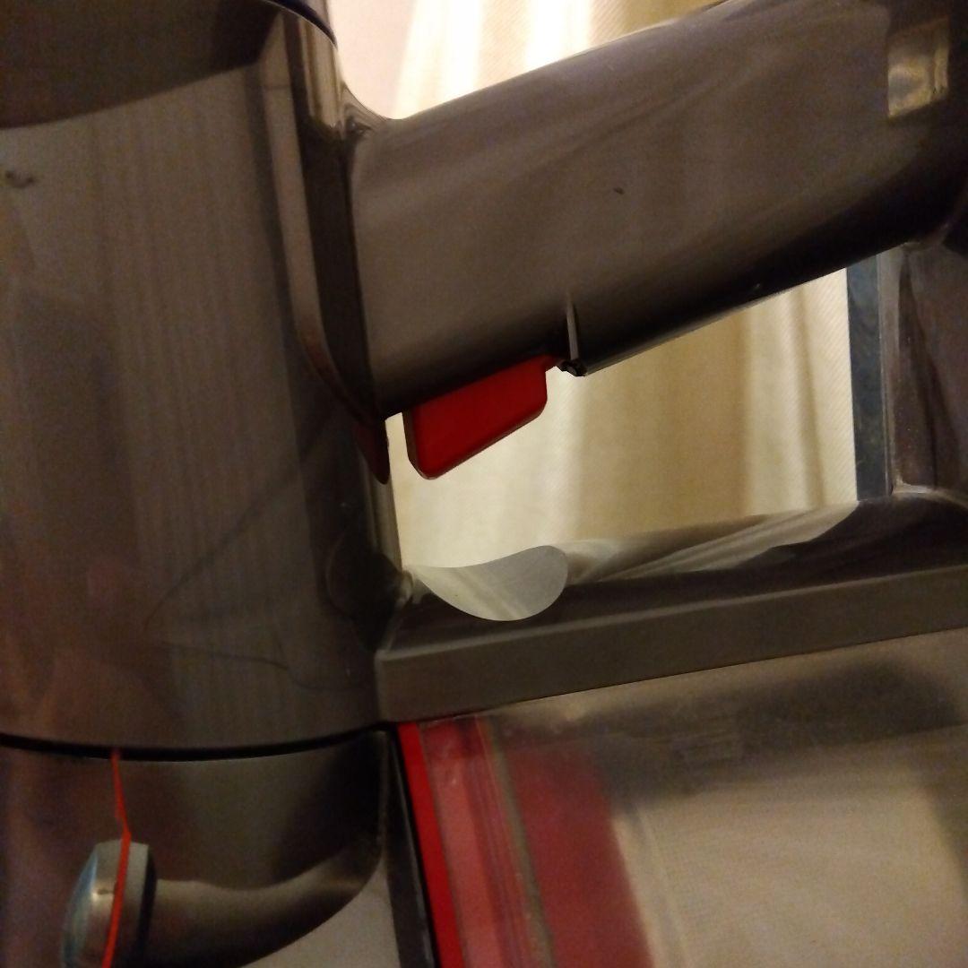 ダイソン コードレスクリーナー V8 SV10 前期