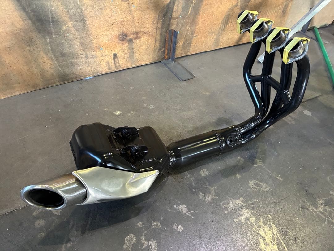 zx25r 加工マフラー　カバー無し