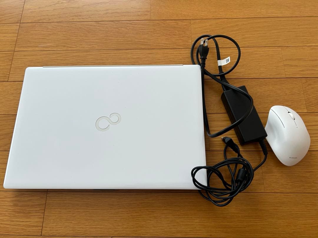 富士通 ノートパソコン LIFEBOOK