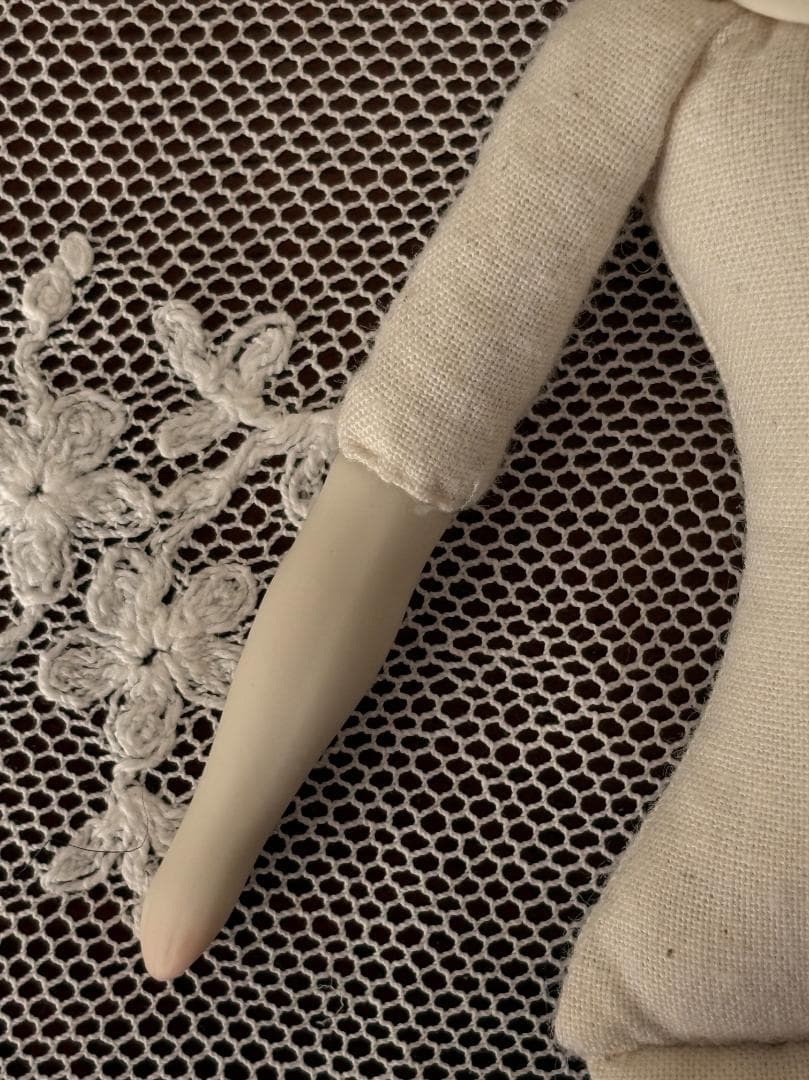 ✨期間限定✨ボネットヘッドのパリアンドール　ビスクドール　ミニョネット