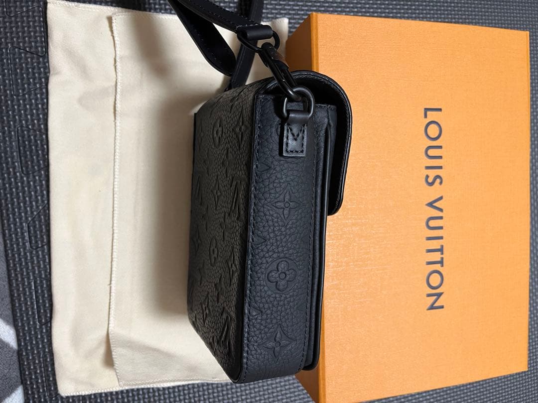 【極美品】ルイヴィトン Ｓロック　ヴェルティカル・ウェアラブルM81524