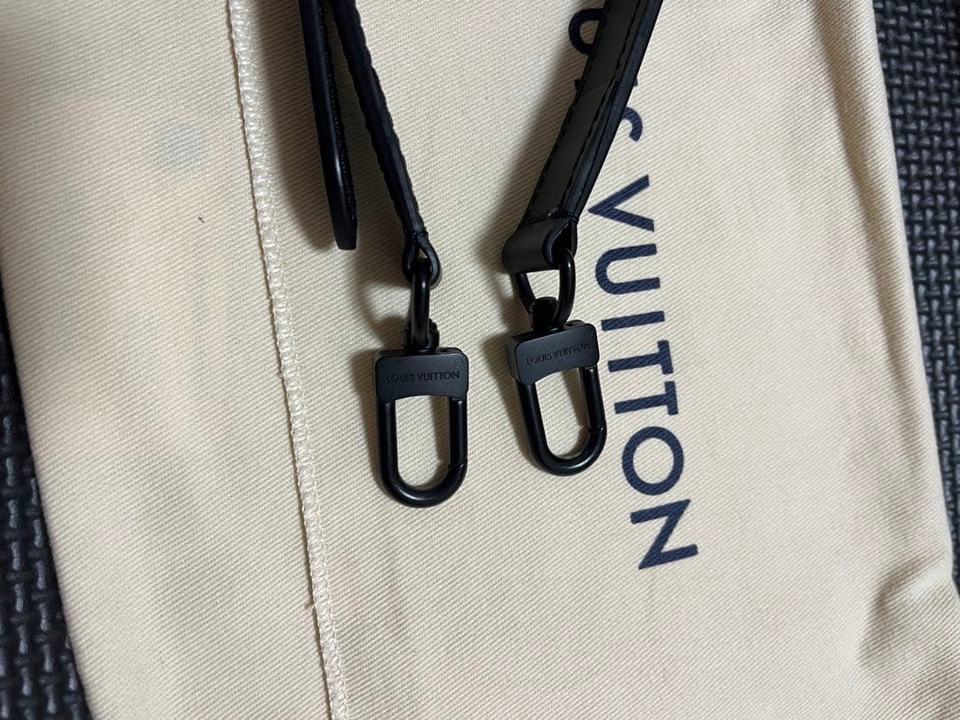 【極美品】ルイヴィトン Ｓロック　ヴェルティカル・ウェアラブルM81524